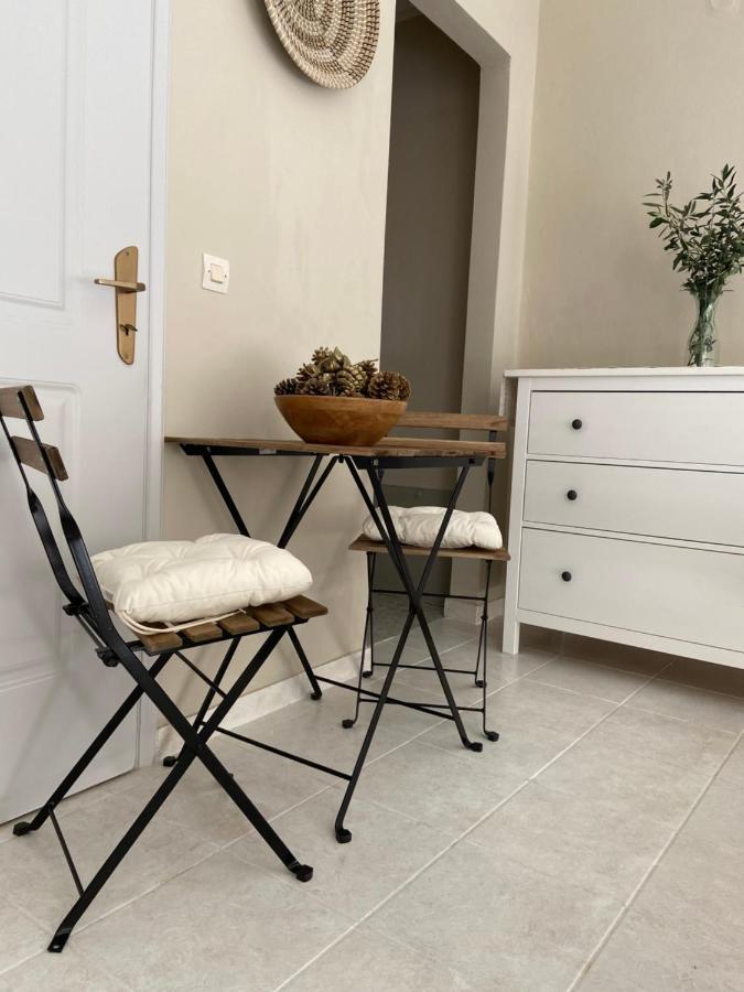 Pepper Tree Apartment Aegina Luaran gambar